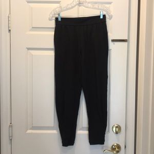 Lululemon yoga pants